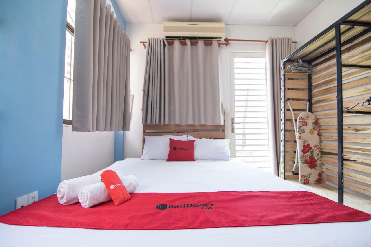 Guest house Reddoorz Near Gem Center
