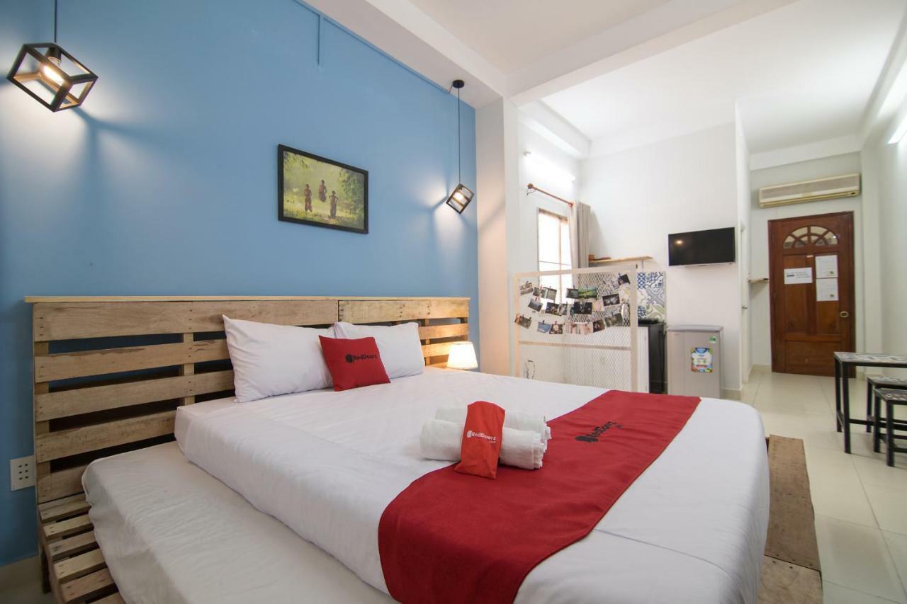Reddoorz Near Gem Center 2* TP. Hồ Chí Minh